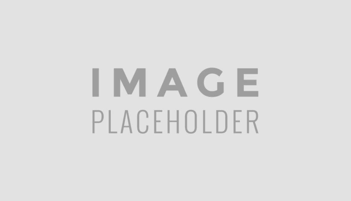 1352674994_iphone-4G-headphones 1352674994_iphone-4G-headphones